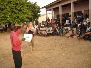 volontaire dans projet sida